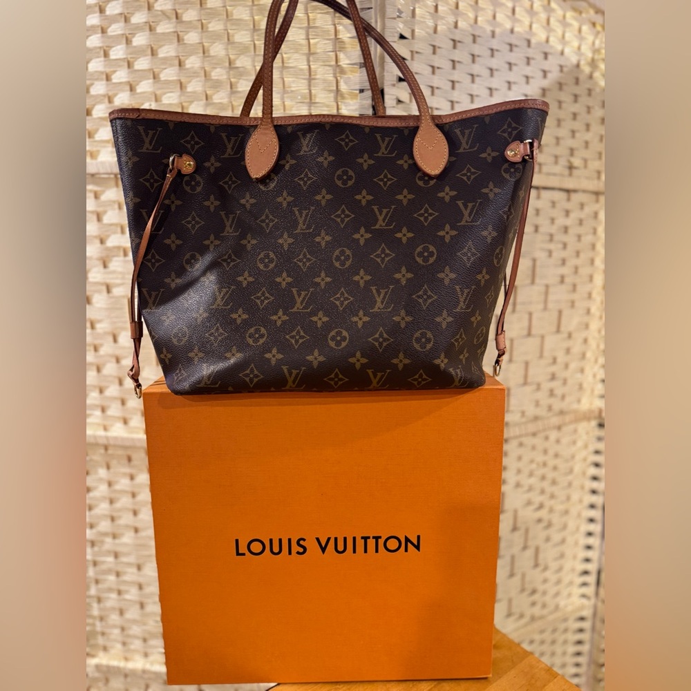 Louis Vuitton Neverfull MM Monogram